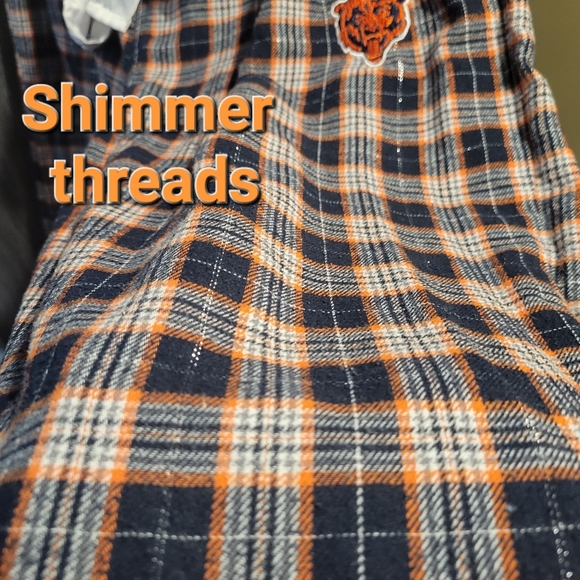 Chicago bears flannels paired with free top - Picture 2 of 6